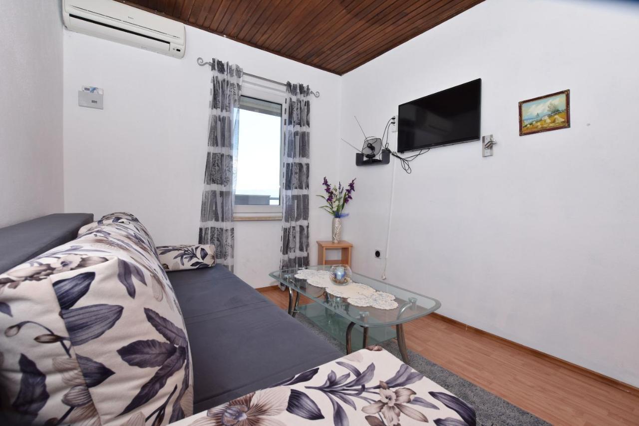 Apartments Ana Omiš Exteriör bild