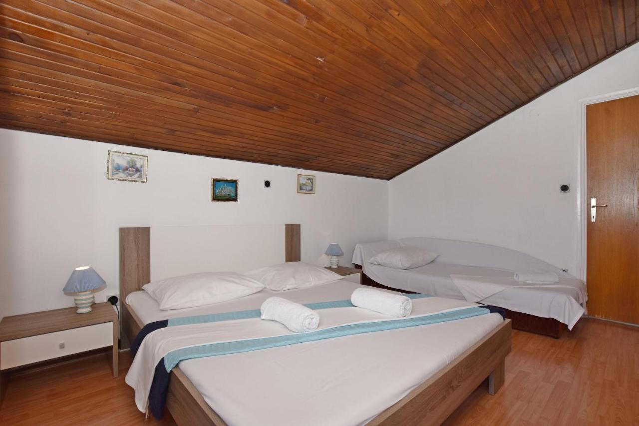 Apartments Ana Omiš Exteriör bild