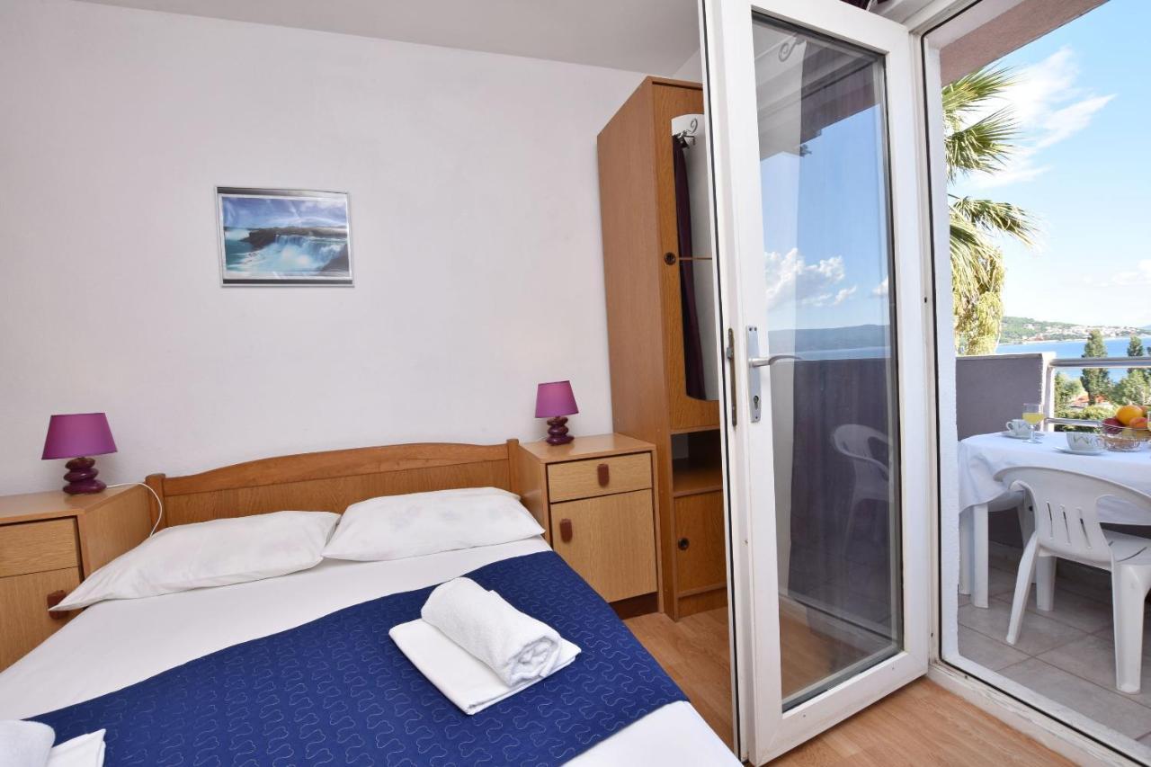 Apartments Ana Omiš Exteriör bild
